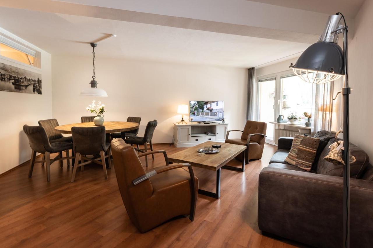 Spacious Corner Apartment In Aparthotel Kleinwalsertal Mittelberg Exterior photo